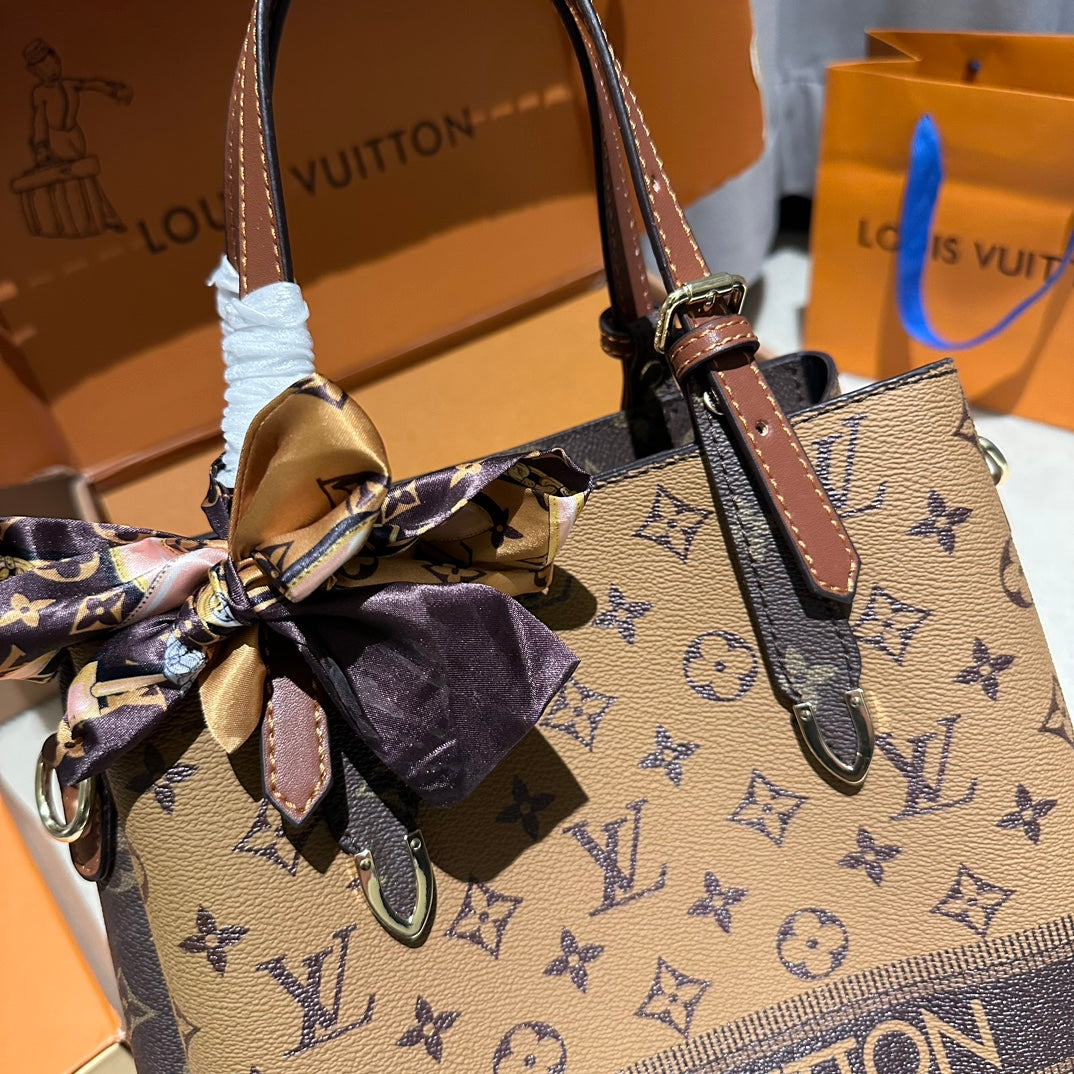 (82) Louis Vuitton Bag