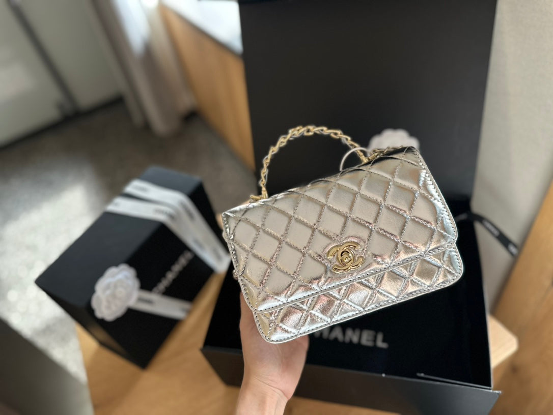 (29) Chanel Bag