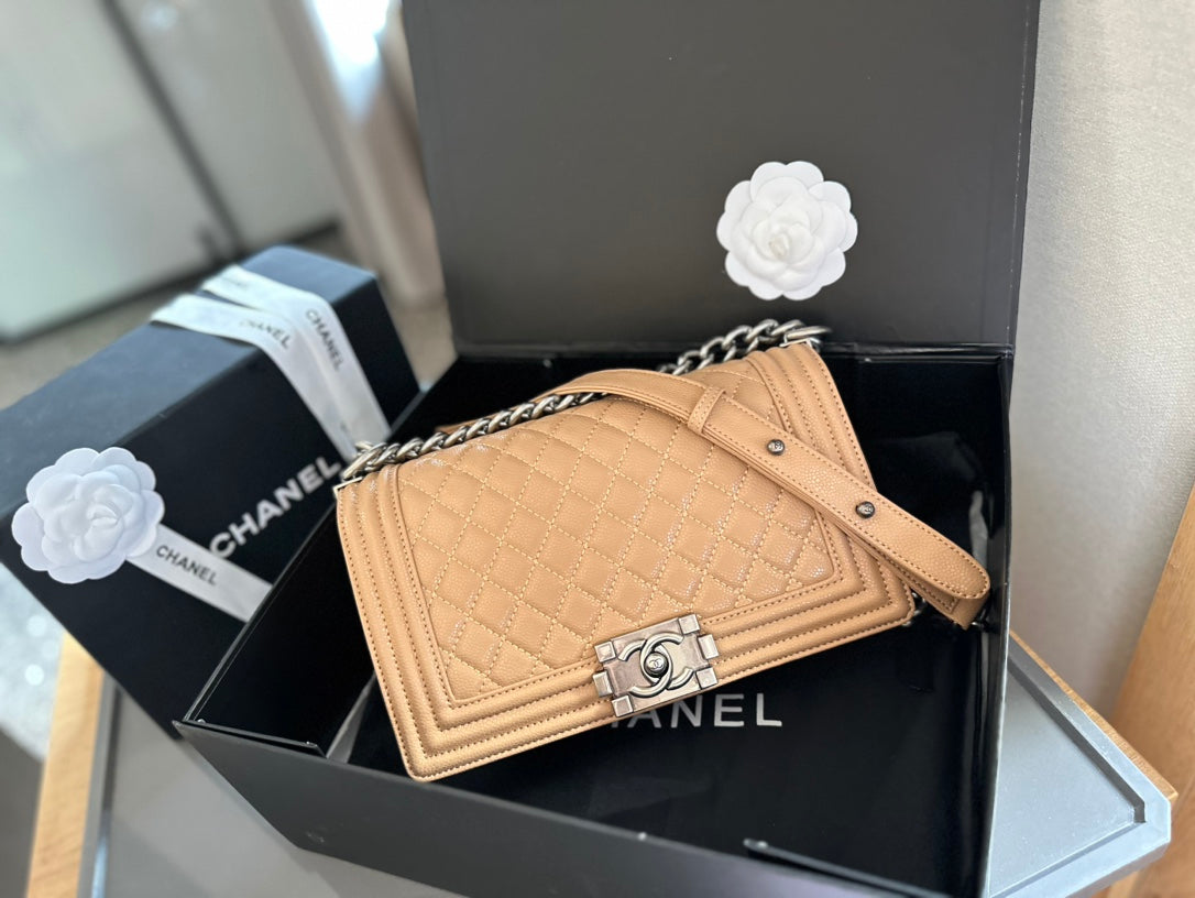 (100) Chanel Bag