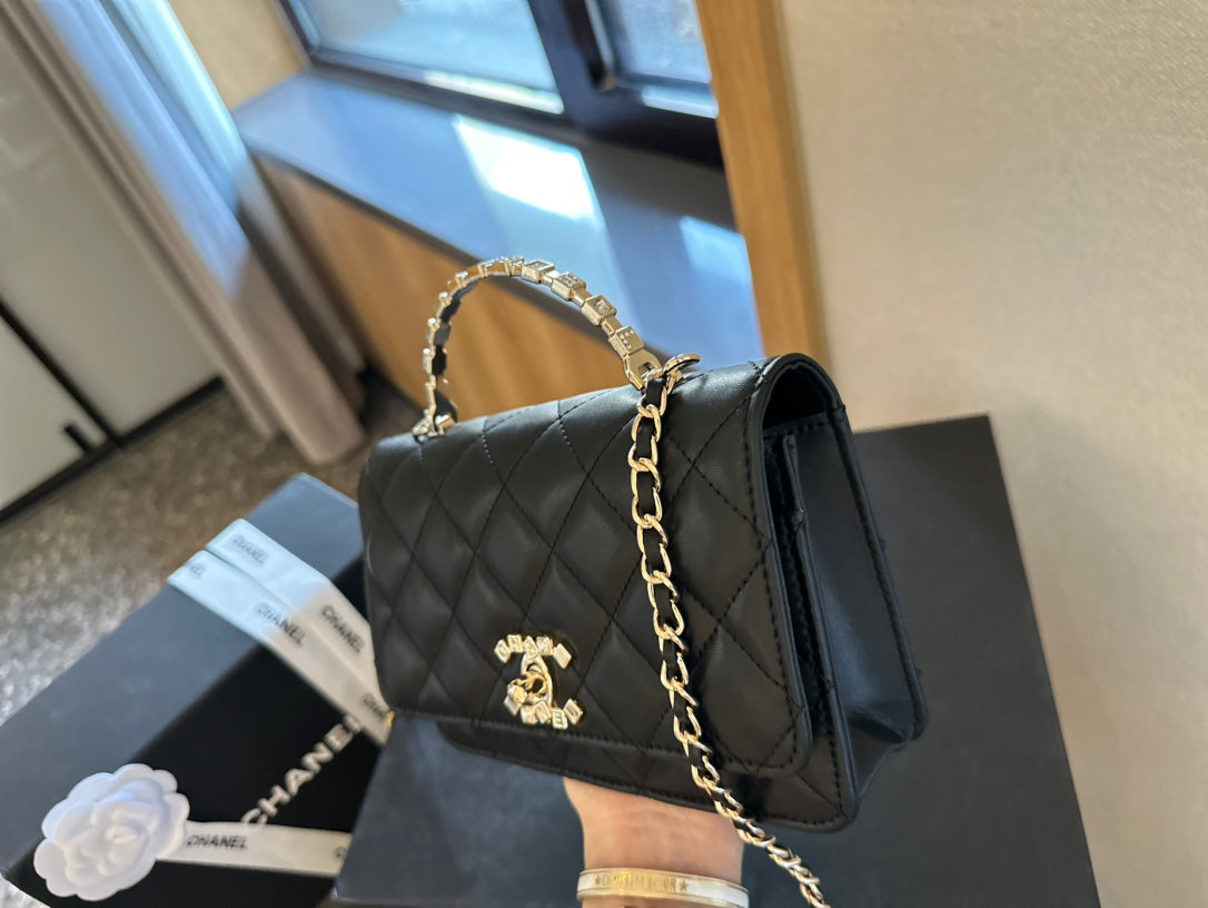 (38) Chanel Bag