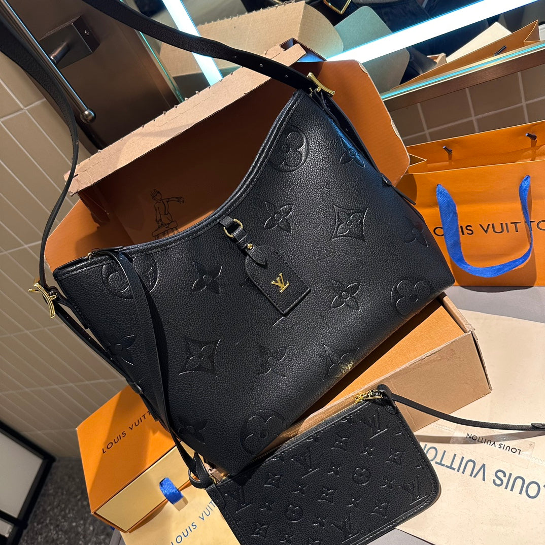 (40) Louis Vuitton Bag