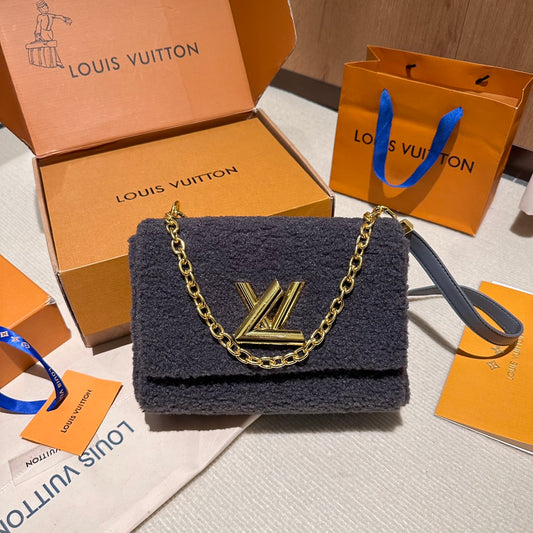 (27) Louis Vuitton Bag (new Special Edition)