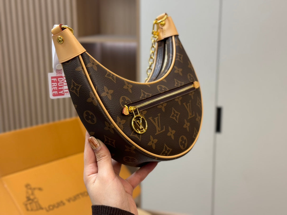 (10) Louis Vuitton Bag