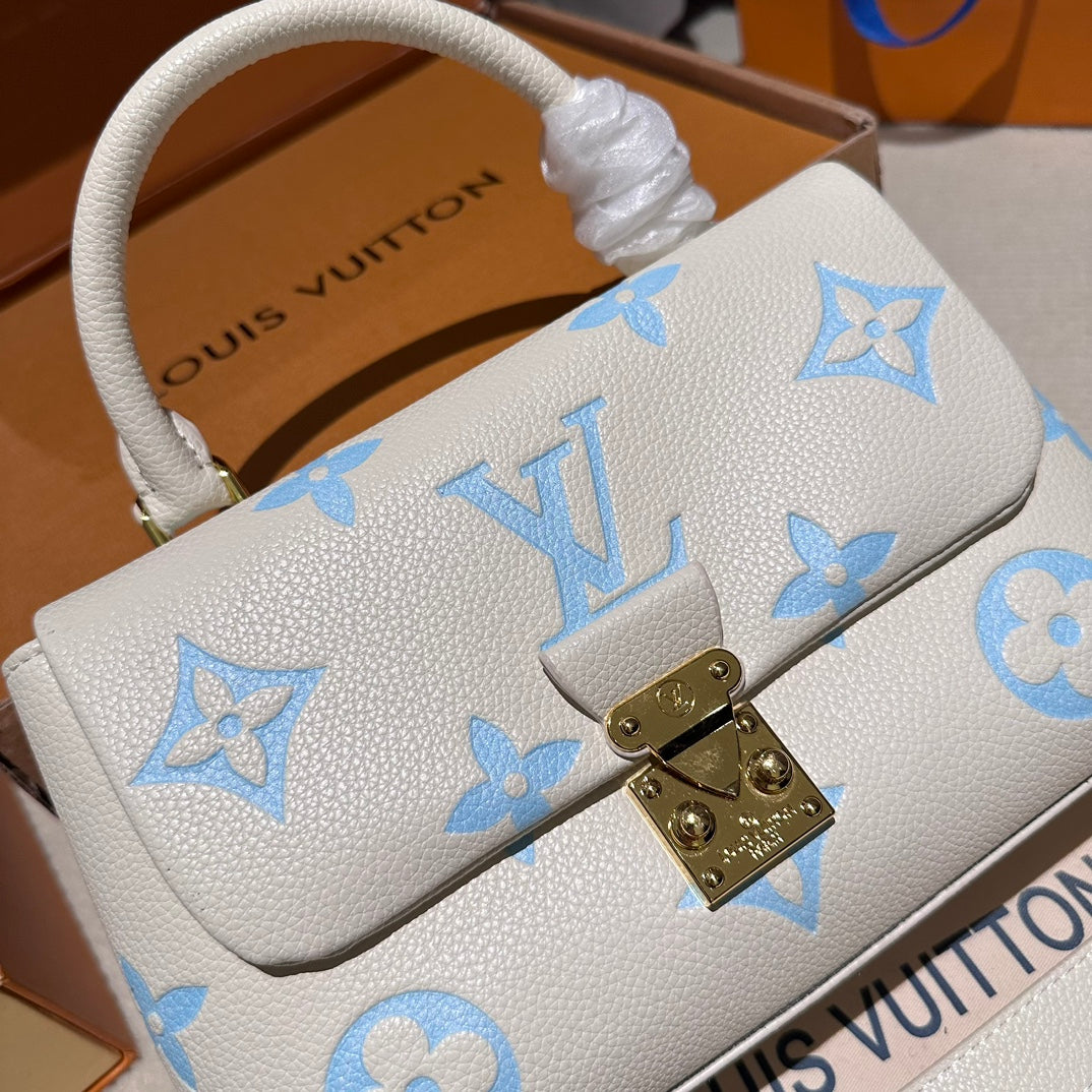 (60) Louis Vuitton Bag (small)